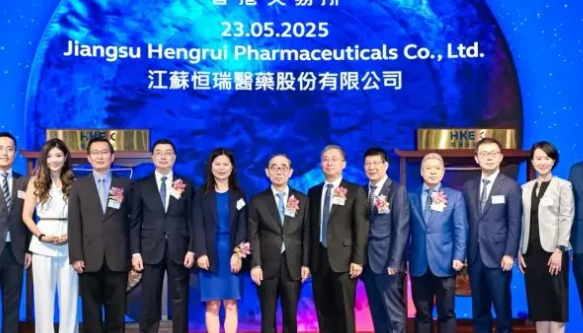 66歲孫飄揚再次IPO敲鐘，3600億