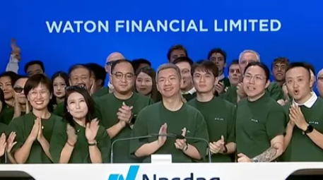 一位95后美股敲鐘