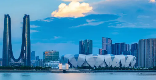 杭州，正在爭搶創(chuàng  )業(yè)者